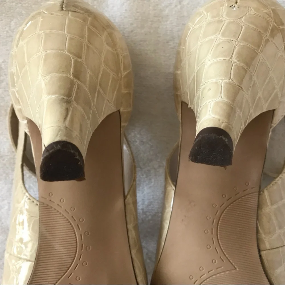 🌼Sam & Libby Shoes 3 1/2 inch heels size 7.5 M beige tan neutral color.